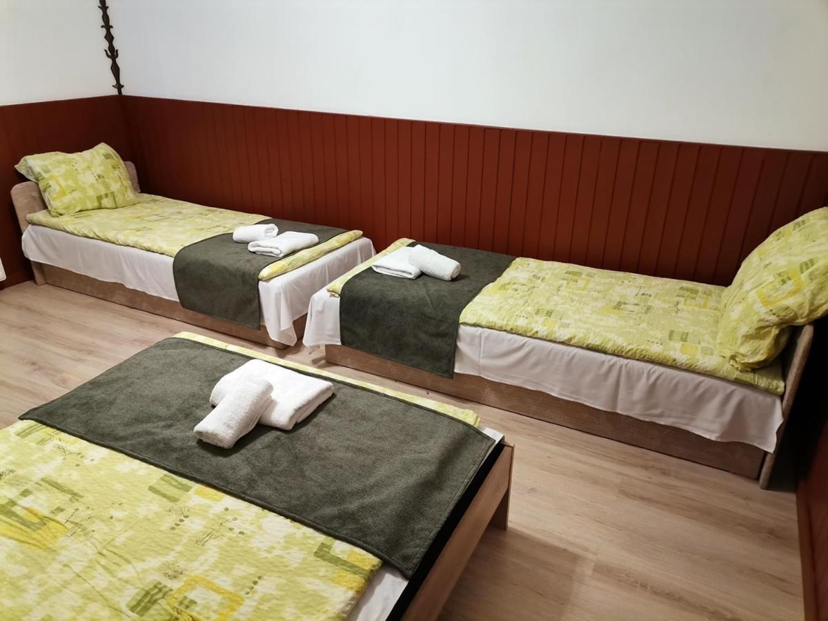 Nagy-Magyarorszag Park Bed and Breakfast Isztimér Εξωτερικό φωτογραφία