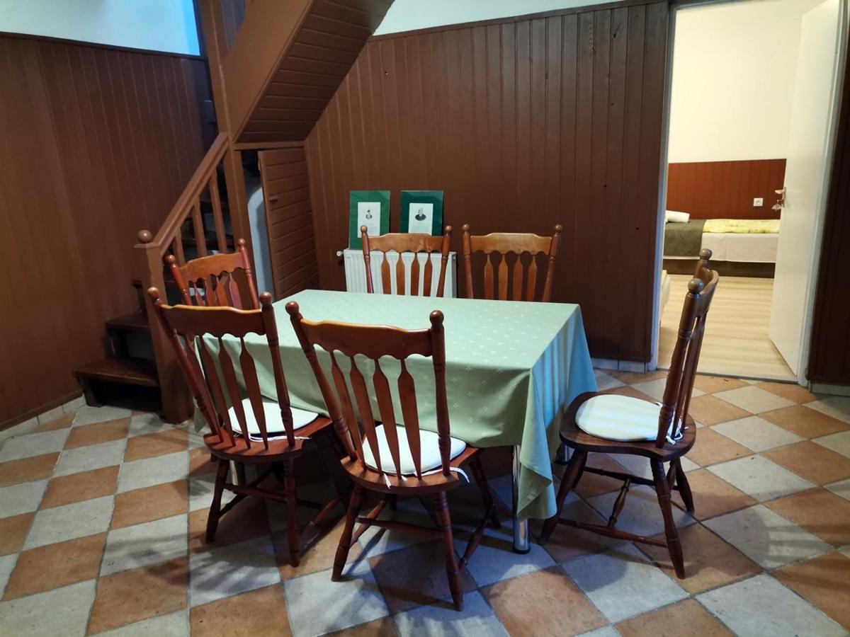 Nagy-Magyarorszag Park Bed and Breakfast Isztimér Εξωτερικό φωτογραφία